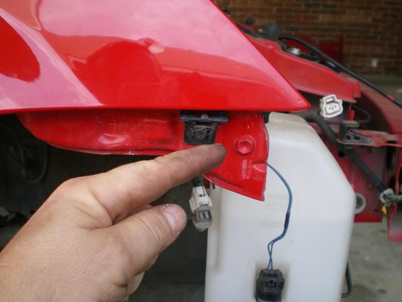 how to front fender removal MR2 SpyderChat